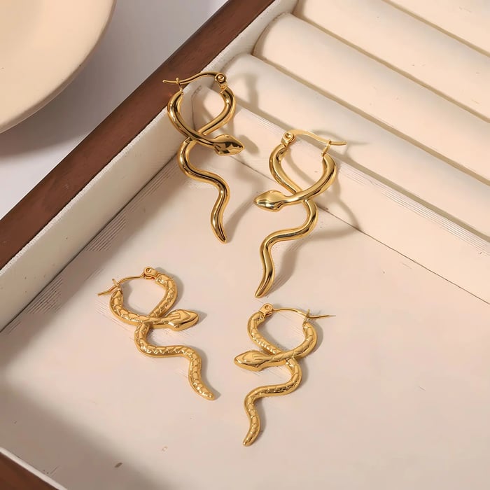 1 Pair Simple Statement Style Trendy Glossy Snake Shape Stainless Steel  Gold Color Women's Hoop Earrings 